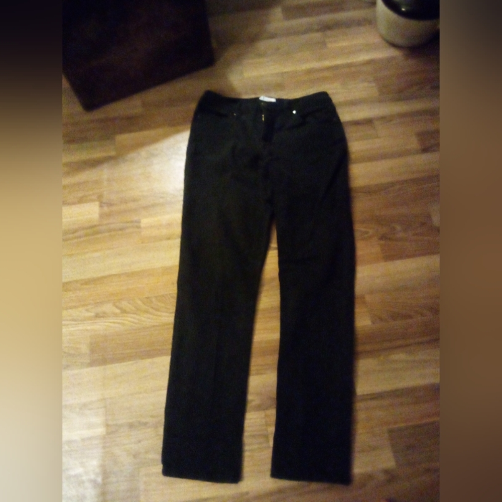Women's black skinny jeans.